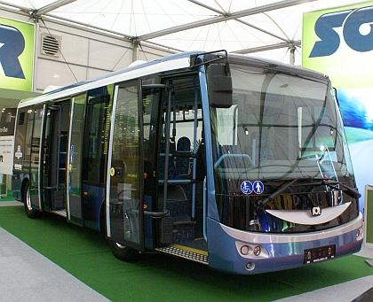 BUSWORLD 2013: SOR zařadil veletrh v Kortrijku na trasu Europatour SOR EBN 8,