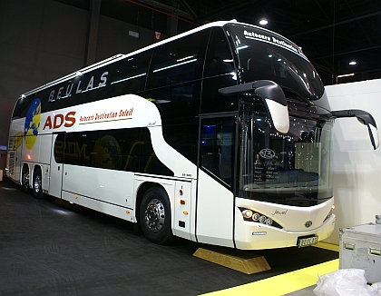 BUSWORLD 2013: Španělé - Irizar, Beulas, UNVI, Ayats a Vectia