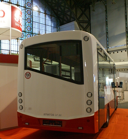 CZECHBUS 2013 - Z předávání malokapacitního autobusu SKD Stratos LF 38 D.