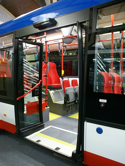 CZECHBUS 2013: Novinky SOR Libchavy - elektrobus SOR EBN, SOR C 10,5 EURO 6,