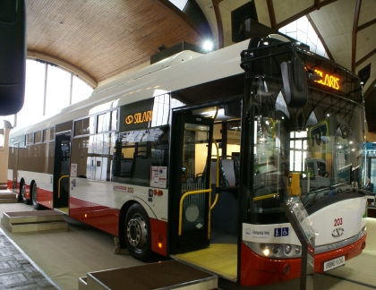 CZECHBUS 2013: Solaris představil v premiéře "česko-polský elektrobus"
