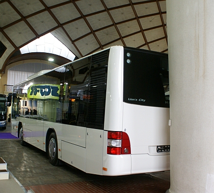 CZECHBUS 2013: MAN Truck &amp; Bus Czech Republic se značkami MAN a Neoplan 