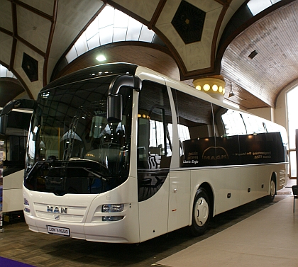 CZECHBUS 2013: MAN Truck &amp; Bus Czech Republic se značkami MAN a Neoplan 