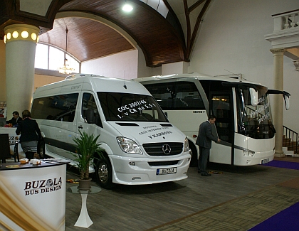 CZECHBUS 2013:  Isuzu Novo Ultra (TURANCAR CZ) a Otokar Vectio T (Buzola)