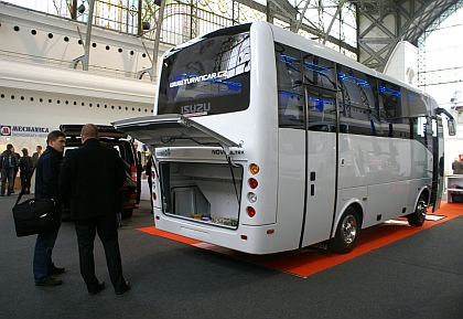 CZECHBUS 2013:  Isuzu Novo Ultra (TURANCAR CZ) a Otokar Vectio T (Buzola)