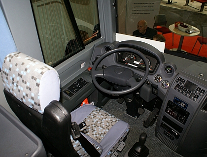 CZECHBUS 2013: Isuzu Novo Ultra (TURANCAR CZ) a Otokar Vectio T (Buzola)