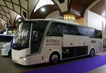 CZECHBUS 2013:  Isuzu Novo Ultra (TURANCAR CZ) a Otokar Vectio T (Buzola)