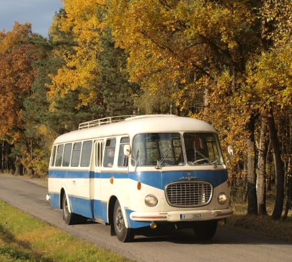 Škoda 706 RTO z Bdeněvsi na podzimních záběrech