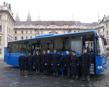 Slavnostní předávání autobusu Crossway pro Hradní stráž 13.12.2013