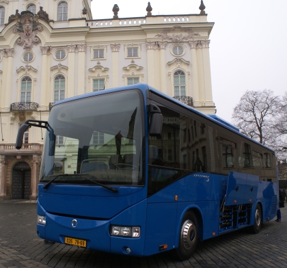 Slavnostní předávání autobusu Crossway pro Hradní stráž 13.12.2013