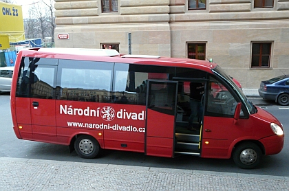 Malokapacitní autobus s podvozkem Iveco a nástavbou Indcar