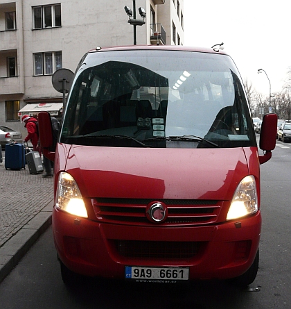 Malokapacitní autobus s podvozkem Iveco a nástavbou Indcar