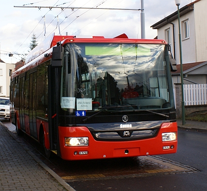 Škoda 30 a 31 Tr SOR pro Bratislavu v ulicích Plzně