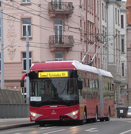 Aktuálně z Plzně: Třetí vyrobený trolejbus  Ikarus-Škoda Tr187.2 