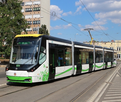 Tramvaje ze Škody Transportation vyjely do provozu s cestujícími v Maďarsku 