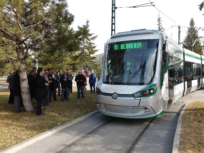 Nízkopodlažní tramvaj 28T Konya plzeňské Škody Transportation