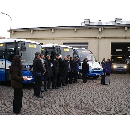 Z předání deseti nových autobusů 19.2.2014 dopravci Probo Bus 