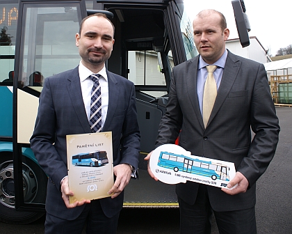 Fotoreportáž z předání jubilejního 5000. vyrobeného autobusu SOR