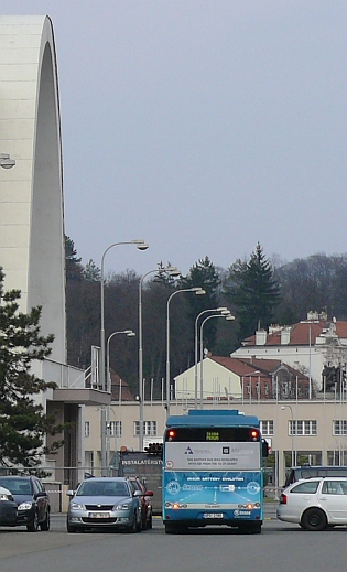 Elektrobus Škoda PERUN se po veletrhu Czechbus 2013 v Praze představil