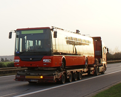 Závoz trolejbusové karosérie SOR s variantou s dieselagregátem  pro Bratislavu