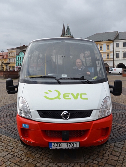 Arriva Východní Čechy ukončila testy malokapacitního elektrobusu EVC/Rošero-P
