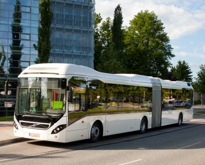 Ze světa hybridů: Volvo Buses dodá 12 hybridů do Karlskrony ve Švédsku,