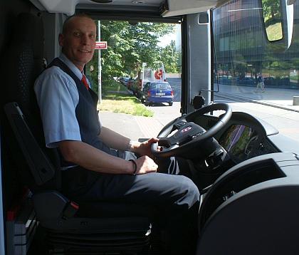 Devět patrových autokarů Setra S 431 DT v designu DB nasadí Student Agency