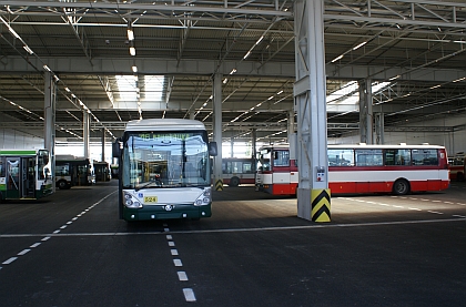 První procházka novým busovým depem vozidel PMDP v Plzni na Karlově