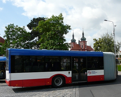 Noví jezevčíci u dopravce ČSAD Střední Čechy: Pět kloubových Solarisů Urbino 18