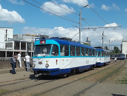 Dopravní pohlednice z Rigy: Trolejbusy, tramvaje, autobusy a autobusové nádraží 