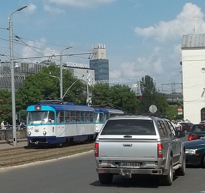 Dopravní pohlednice z Rigy: Trolejbusy, tramvaje, autobusy a autobusové nádraží
