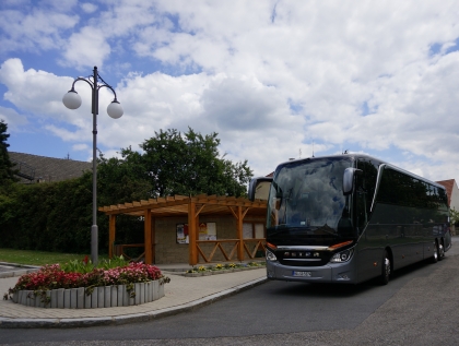 Obrazem: Autokar Setra Top Class 517 HDH EURO 6 na návštěvě v Praze