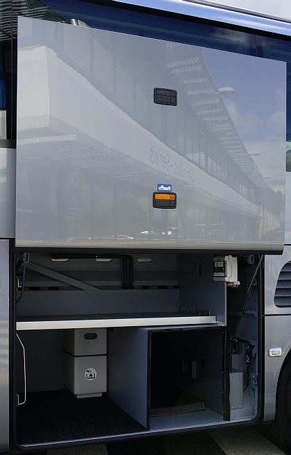 Obrazem: Autokar Setra Top Class 517 HDH EURO 6 na návštěvě v Praze