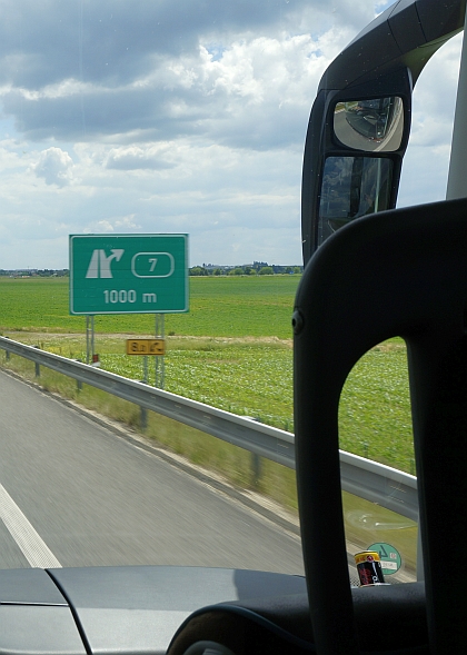 Obrazem: Autokar Setra Top Class 517 HDH EURO 6 na návštěvě v Praze