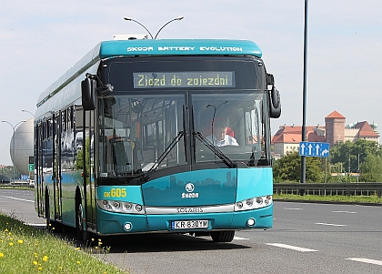 Elektrobus Perun ze Škody Electric v karosérii Solaris se testuje v Krakově