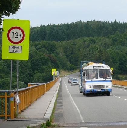 Obrazem: Historické autobusy v akci  v průběhu letošního  léta