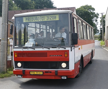 Dopoledne v Předenicích: Z oslav 100 let autobusové dopravy 27.7.2014