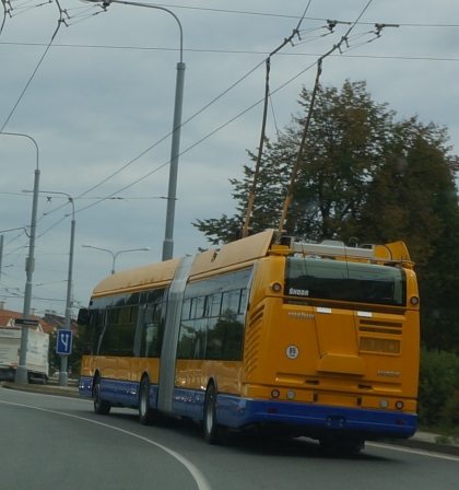 Z plzeňského polygonu:  Škoda 25 Tr Citelis,  Škoda 24 Tr Citelis