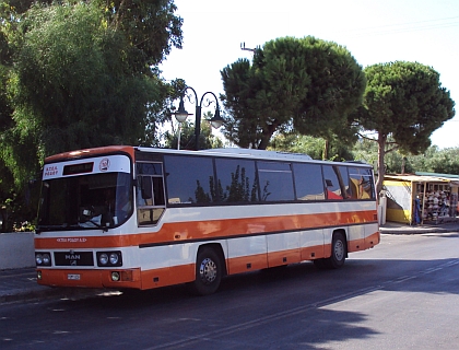 Autobusová pohlednice z řeckého ostrova Rhodos