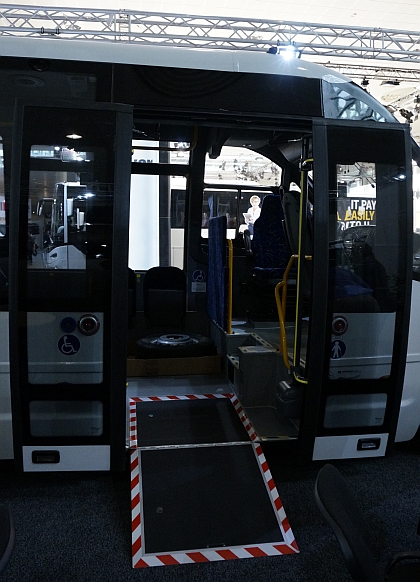 IAA 2014: Dva malokapacitní autobusy First na podvozcích Iveco Daily EURO 6