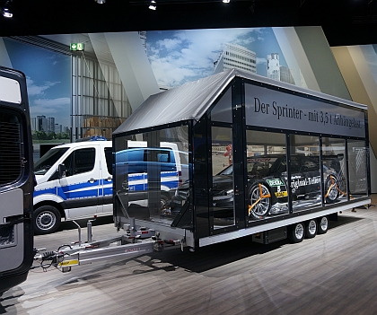 IAA 2014: Expozice Mercedes-Benz a něco dalšího od Daimler AG