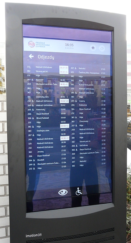 ROPID: Cestujícím v Uhříněvsi  pomáhají interaktivní kiosky nového typu