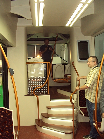 Z TransExpo Kielce 2014: Inovativní malý francouzský elektrobus SAFRA
