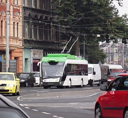 K prezentaci trolejbusu Trollino s elektrovýzbrojí Škoda Electric v Teplicích