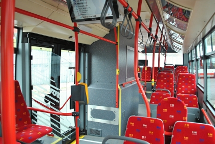 Trolejbus Škoda 30 Tr SOR s dieselagregátem zachytil v Bratislavě v provozu