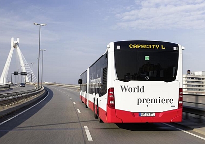 Obrazem: Světová premiéra Mercedes-Benz CapaCity L 21 m