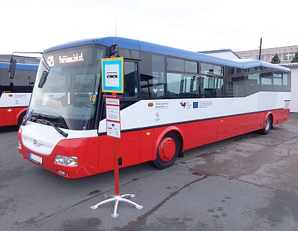 8 nových autobusů SOR v barvách PID pro OAD Kolín 