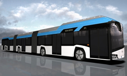 Dvoukloubový (tříčlánkový) elektrobus Solaris třídy MEGA s hybridním pohonem