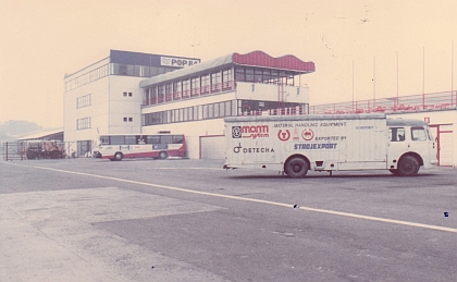 PF 2015 týmu BMW Krámský a unikátní fotografie přepravníků: Š 706 RTO-S (1988)