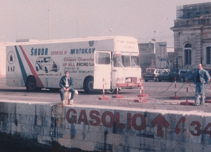 PF 2015 týmu BMW Krámský a unikátní fotografie přepravníků: Š 706 RTO-S (1988)